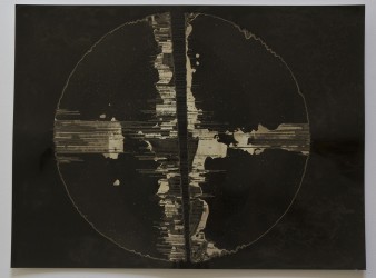 Cercle brisé noir - 1/1, 2015