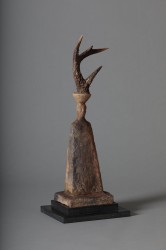 Femme au bois de brocard