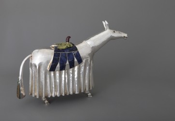 La Mule d'honneur au jupon d'argent