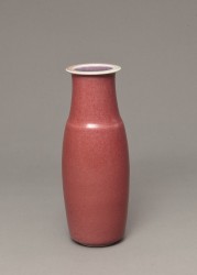 DEBLANDER Robert - Vase bouteille haut col méplat rouge-rosé