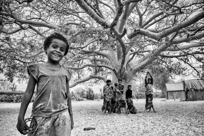 La Tour Eiffel du village, Marolinta, région Androy, Madagascar, n° 1/30 - 2018 - PIERROT_MEN_257cde