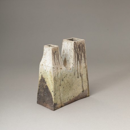 Vase sculpture, deux cheminées bois - DEBLANDER_ROBERT_295